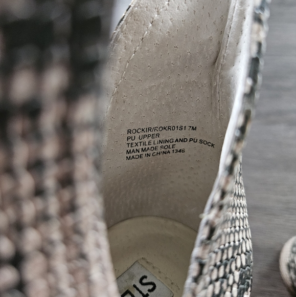 Steve Madden Tan Rockir Snakeskin Print Slip-On Booties Size 7 - Picture 8 of 9